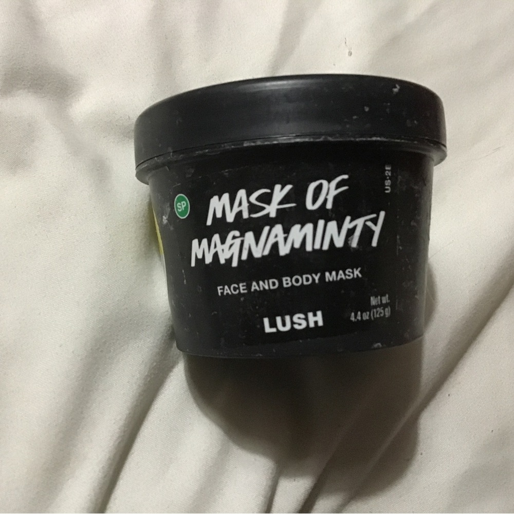 Lush mask of magnaminty face and body wash 125g new